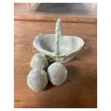 Isabel Bloom Basket w/Handle + 3 Eggs