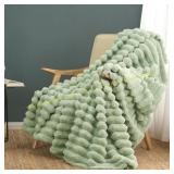 Cozy Bliss Faux Fur Throw, Sage Green 50x60