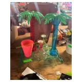 Tray and Assorted Drink Cups