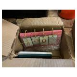 Wall Decor & Calendar