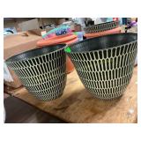 2Ct Plastic Flower Pots