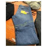 Wrangler Relaxed Fit 38x30 Jeans