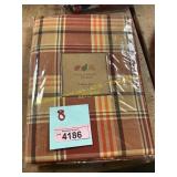 Well Dressed Home 60x102in Tablecloth