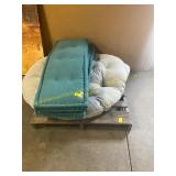 2ct Dog Beds, 2ct Bench Cushions