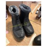 Women s 7 Khombu Black Addison Boots
