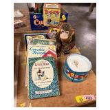 Vintage Books, Monkey, Drum, Misc