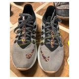 Women s Size 9 Nike Quest SE Running Shoes