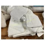 Bath Towels, Washcloths & Hand Towels