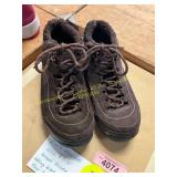 Women s RYKA 8.5W Suede Hiking Boots