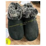 Women s 9 s Skechers Tone-Ups Slippers