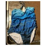 Holipick swimswit size xl