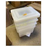 Plastic totes with lids