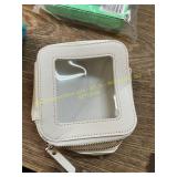 Travel Case, Plackers Floss