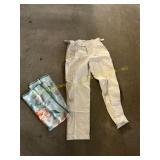 Pants (30x30) & Scarf?