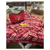Women s 3X Wisconsin Badger Pullover + Bag