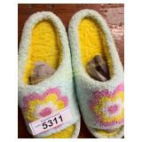 Plush Slippers Sz 9-10