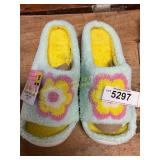 Plush Slippers Sz 9-10