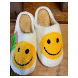 Ladies Plush Slippers Sz 7-8