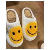 Ladies Plush Slippers Sz 5-6