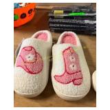Ladies Plush Slippers Sz 5-6