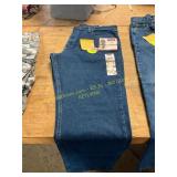 NWT Wrangler 36x29 Relaxed Fit Jeans