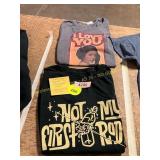 Womens Small Graphic T s