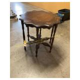 Vintage 6 Leg Scalloped Sided Table