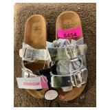 Sandals size s
