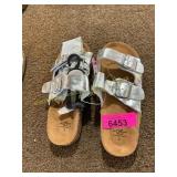 Sandals size s