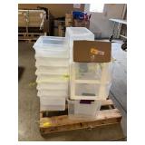 Pallet of assorted Totes