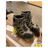 Mens 13 Columbia Mid Waterproof Hiking Boots