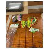 3ct garden stake and watering globe