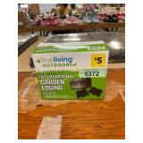 Interlocking garden edging