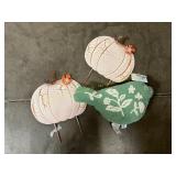 Pumpkin Yard Decor/Bird Throw Pillow