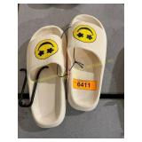 Slip on shoes sz 7-8