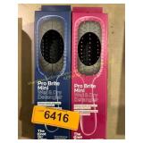 The Knot Dr. Pro Brite Mini Detangler 2-pk