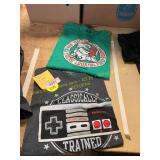 2ct XL Graphic T s(Star Wars Xmas, Nintendo)