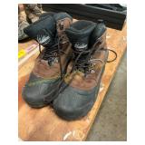 ITASCA Boots size 9