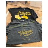 2ct L Graphic T s(Punting is Winning, IC Wave)