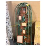 Trifold Picture Display