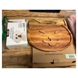 Small dog Training Collar & Charcuterie Board