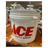 Ace Bucket W/ Brackets