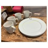 4Ct Coffee Cups & 2 Ct Plates