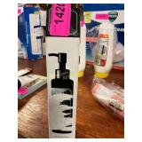 Volumizing Hairspray and Deep Cleansing Oil