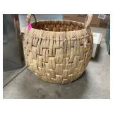 Hollow Wicker Basket - Large