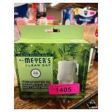Mrs Meyers Diffuser Kit & Refills