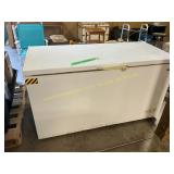 Criterion chest freezer