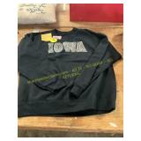 L/XL? Womens Crewneck Leopard Print Iowa