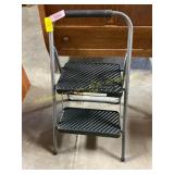 2 step stool