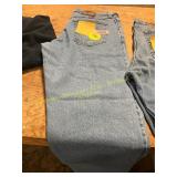 Mens Size 32x30 Wrangler Jeans